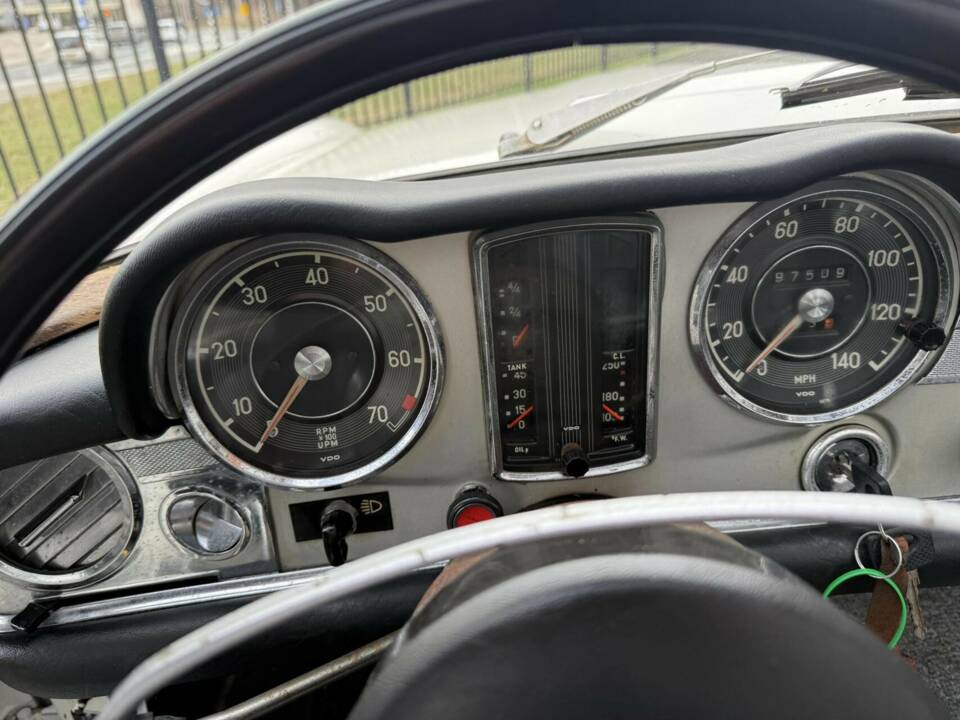 Bild 28/50 von Mercedes-Benz 280 SL (1969)
