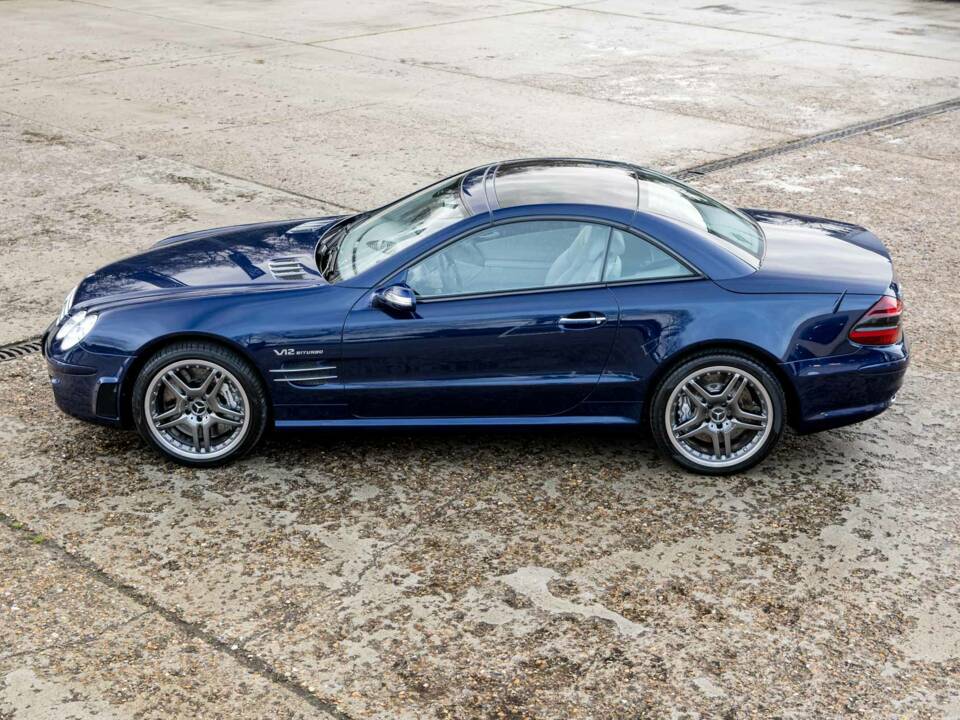Image 5/42 of Mercedes-Benz SL 65 AMG (2006)