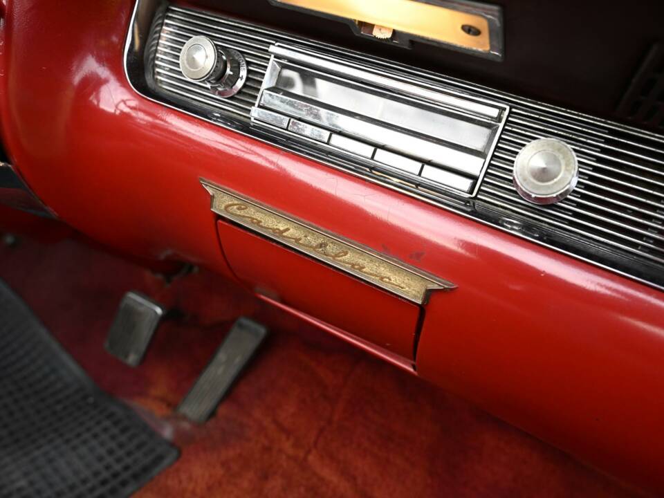 Bild 46/50 von Cadillac 62 Convertible (1954)