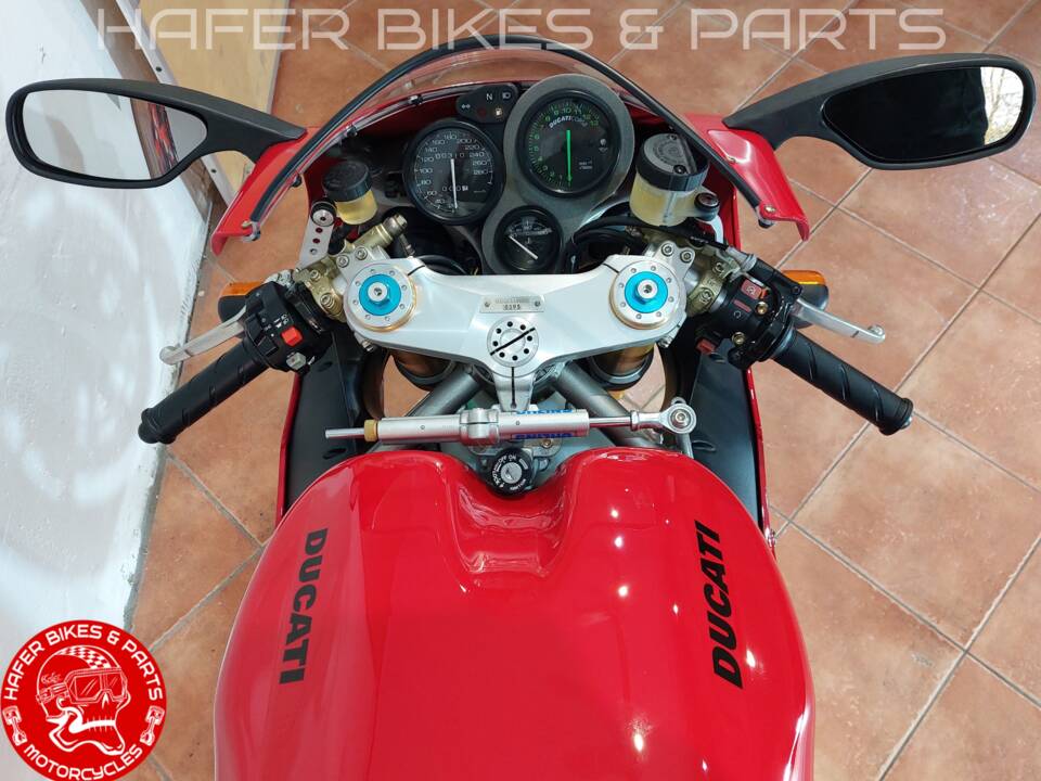 Immagine 11/21 di Ducati DUMMY (2001)
