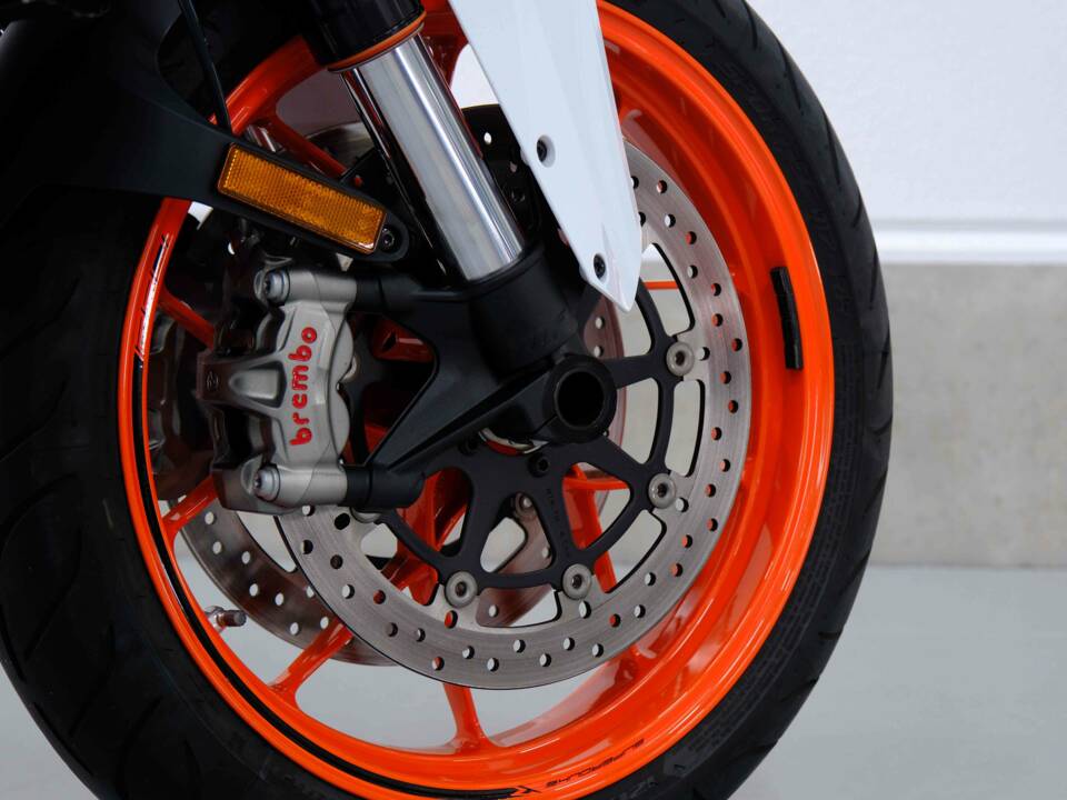 Image 82/83 of KTM 1290 Super Duke R (2018)