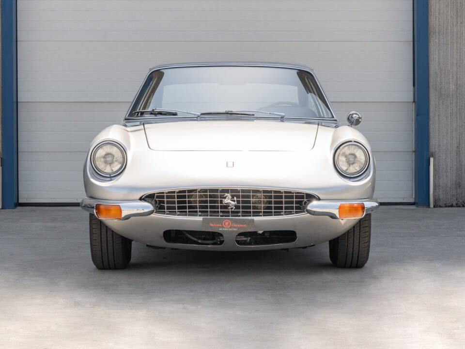 Image 6/69 of Ferrari 365 GT 2+2 (1969)