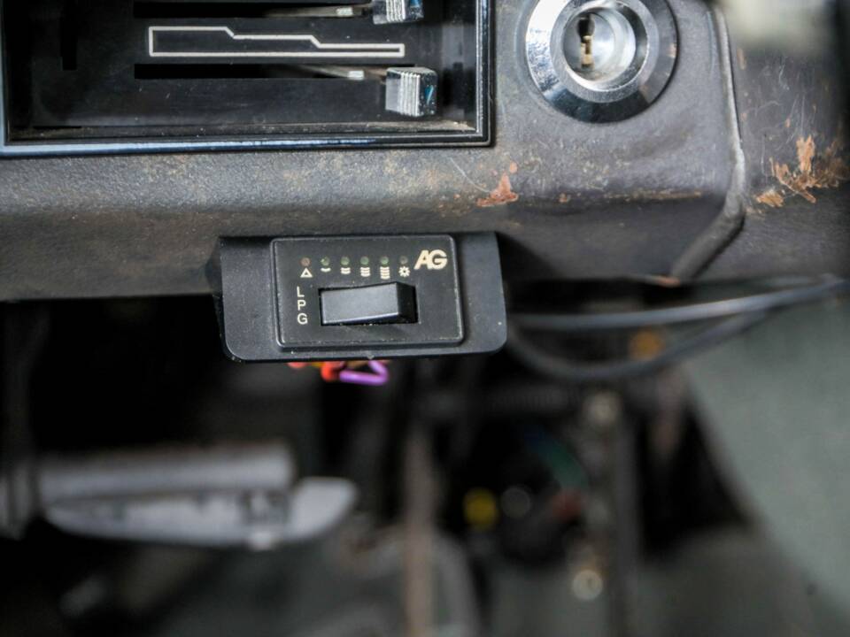 Image 33/50 of Citroën D Spécial (1971)