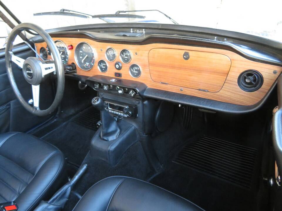 Bild 13/23 von Triumph TR 6 PI (1973)
