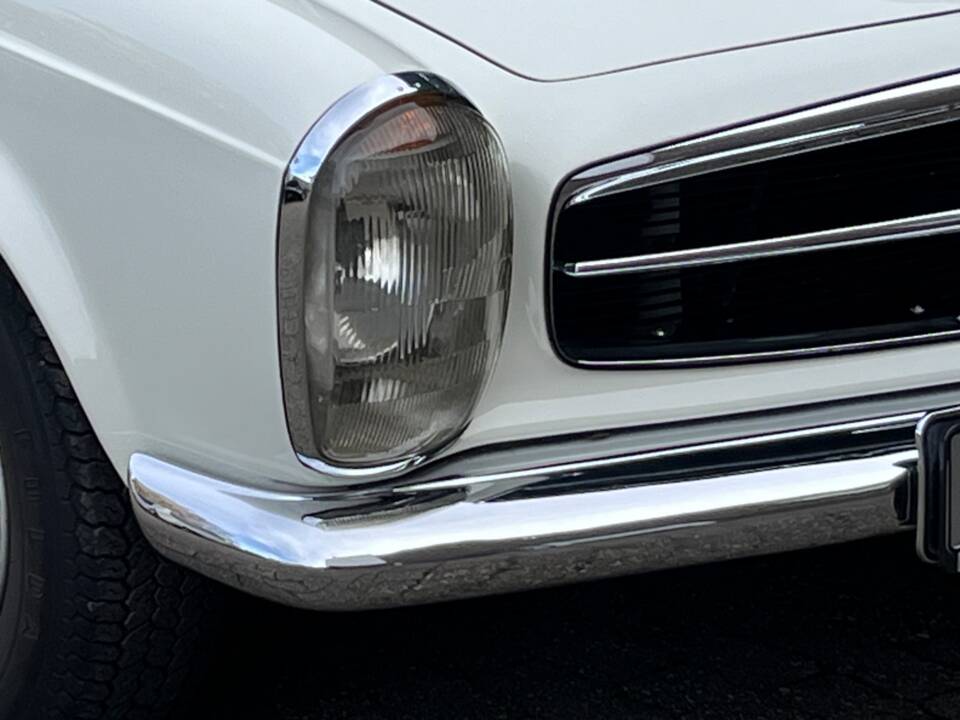 Image 73/100 of Mercedes-Benz 280 SL (1970)