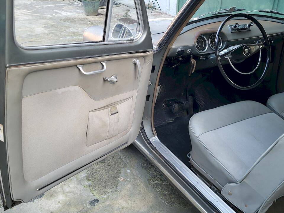 Image 16/45 of Lancia Appia (1962)
