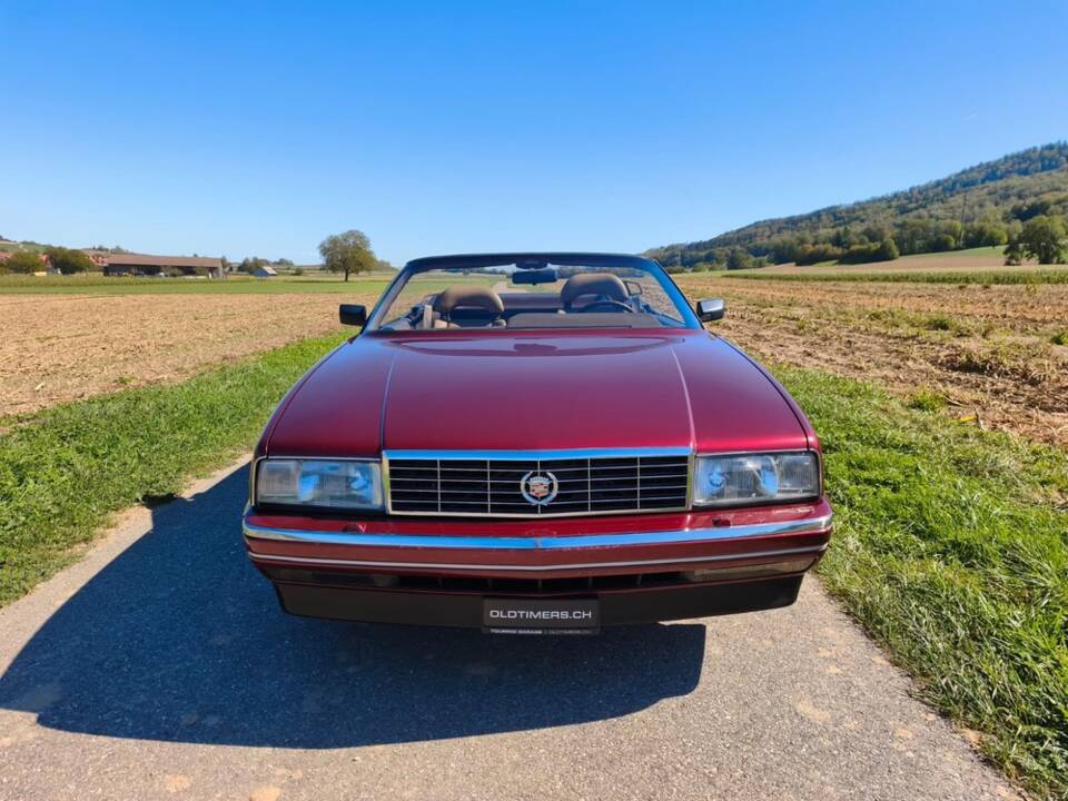 Bild 23/31 von Cadillac Allanté (1989)