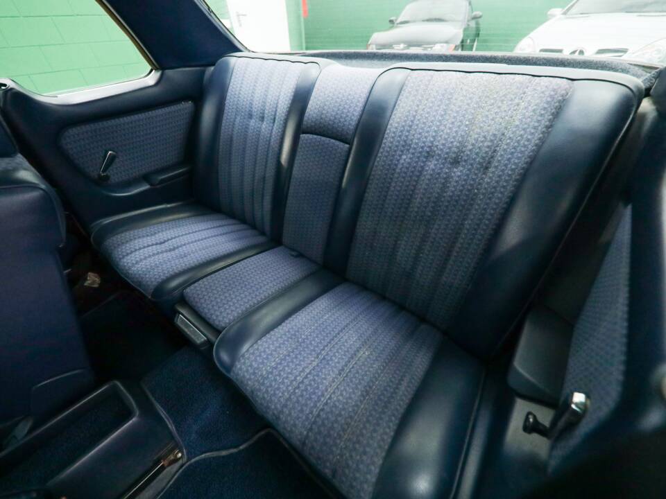 Bild 10/18 von Mercedes-Benz 230 C (1977)