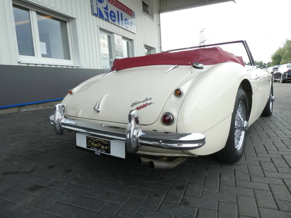 Immagine 17/28 di Austin-Healey 3000 Mk III (BJ8) (1966)