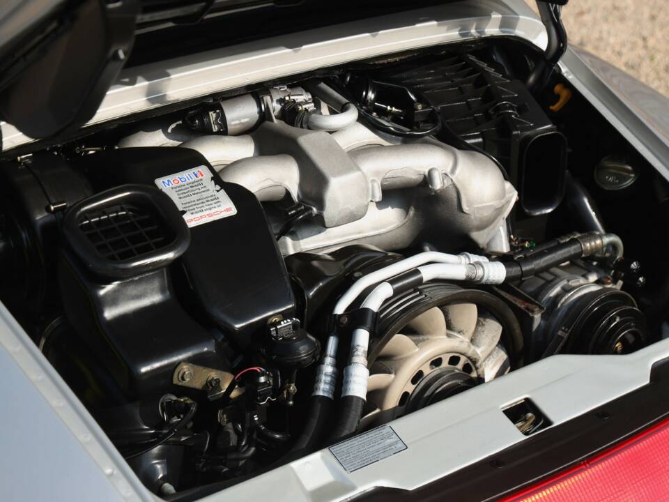 Imagen 30/50 de Porsche 911 Carrera (1996)