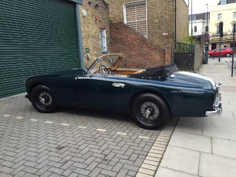 Afbeelding 31/50 van Aston Martin DB 2&#x2F;4 Mk I DHC (1954)