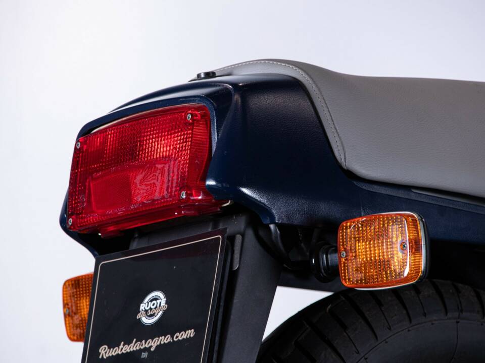 Bild 47/50 von Suzuki GSX 1100 SZ Katana (1982)