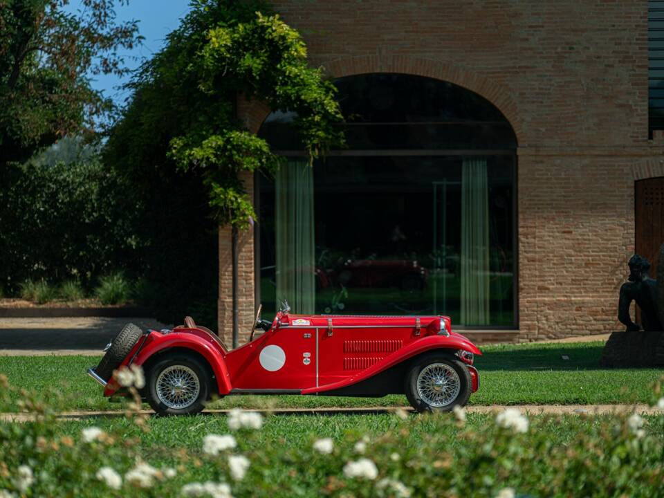 Immagine 23/50 di Burlington Arrow (1963)