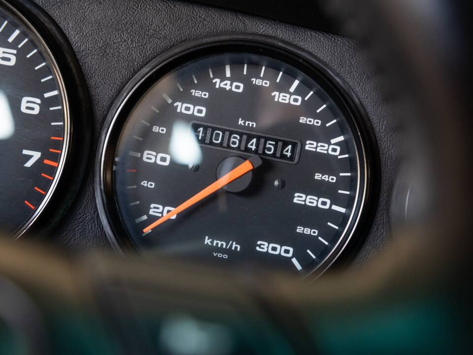 Image 12/32 of Porsche 911 Turbo 3.3 (1992)