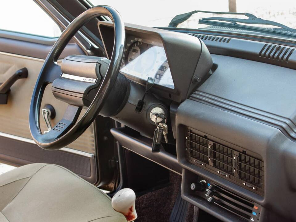 Image 7/12 de Alfa Romeo Giulietta 1.6 (1980)