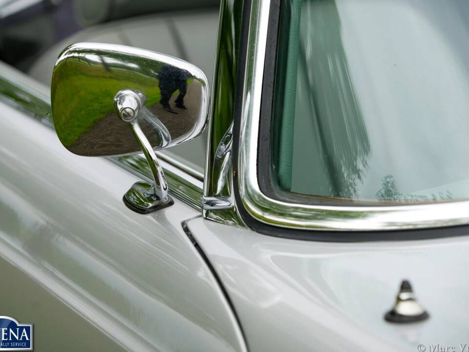 Image 23/49 of Mercedes-Benz 230 SL (1964)