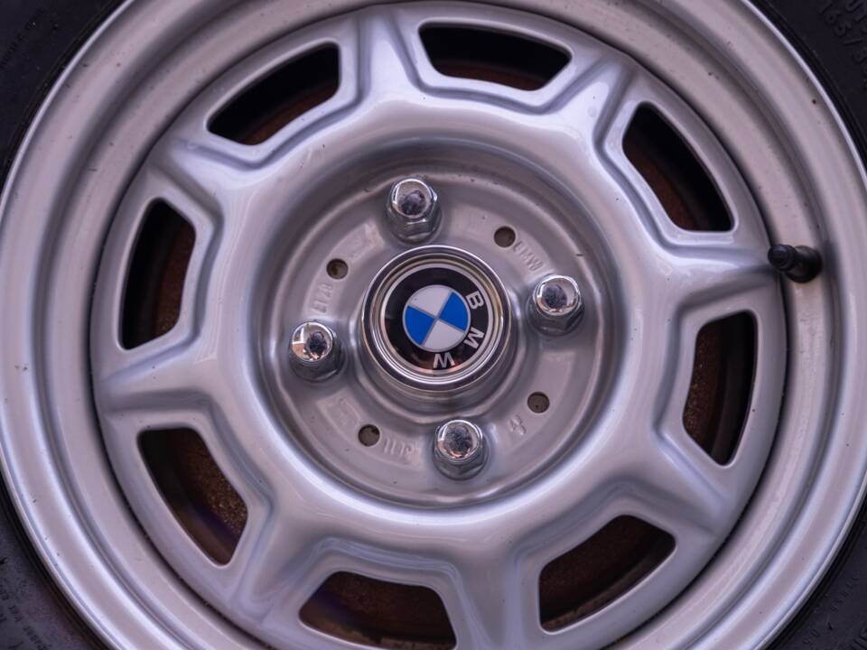Imagen 38/50 de BMW 1802 (1975)