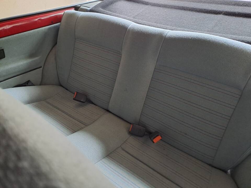 Bild 8/10 von Volkswagen Polo II Steilheck 1.0 (1984)