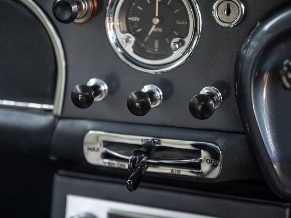Bild 35/56 von Aston Martin DB 4 (1958)