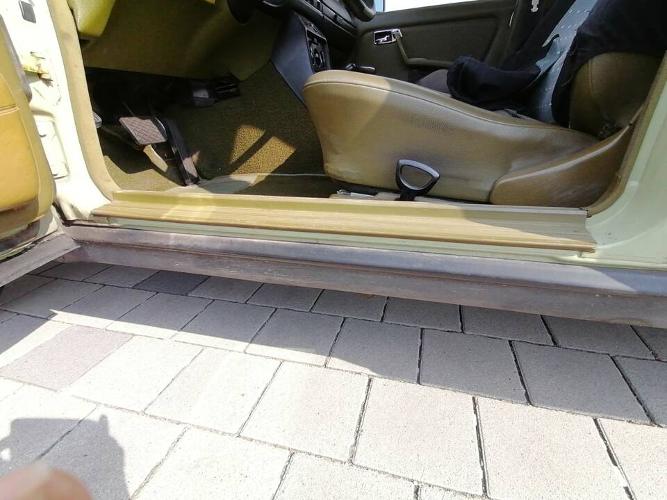 Immagine 42/55 di Mercedes-Benz 300 TD (1979)