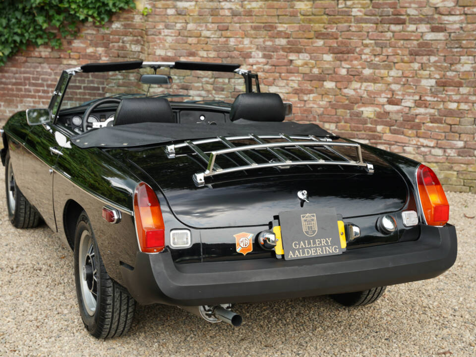 Image 22/50 of MG MGB Limited Edition (1980)