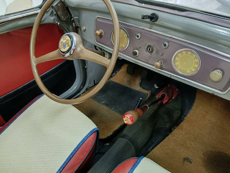 Bild 26/44 von FIAT 500 C Topolino (1950)