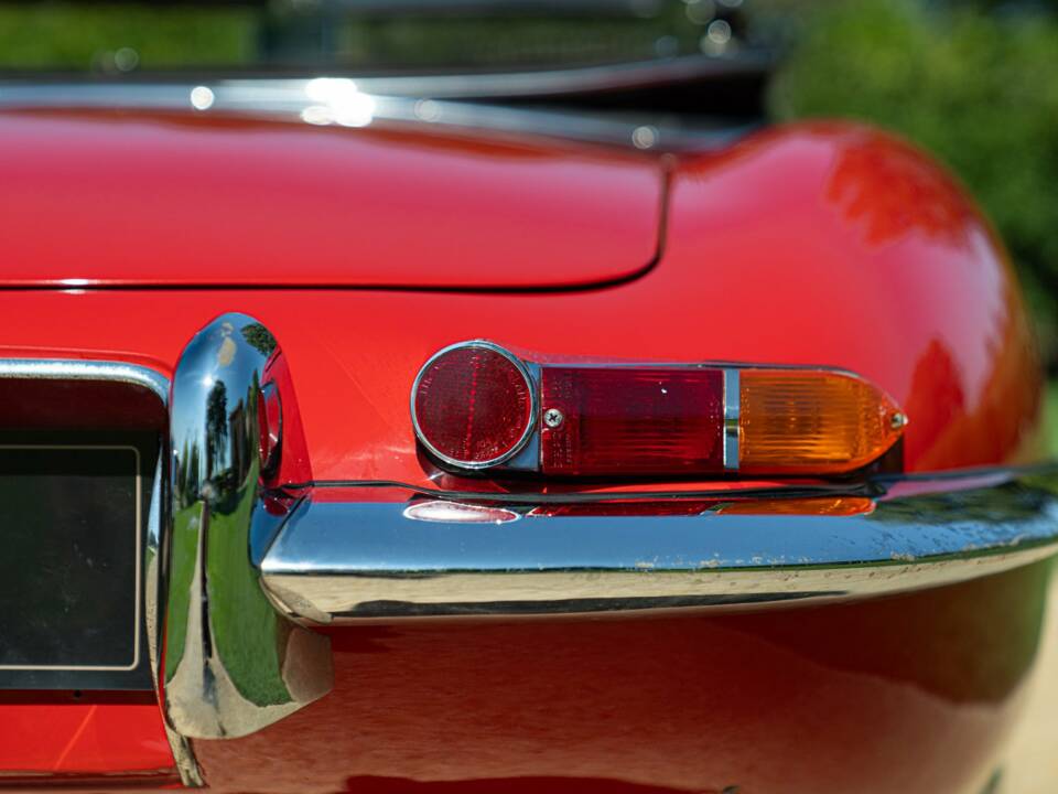 Bild 30/50 von Jaguar E-Type 4.2 (1966)