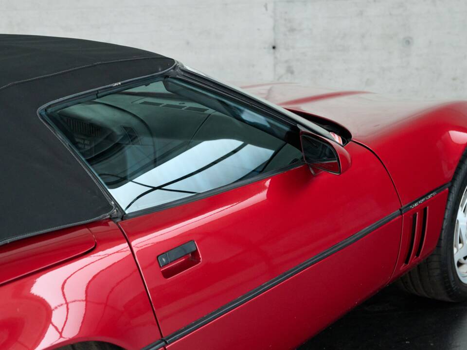 Imagen 40/50 de Chevrolet Corvette Convertible (1990)