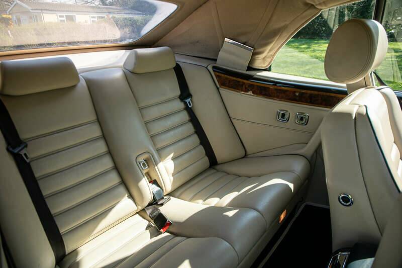 Image 24/50 of Bentley Azure Mulliner (1996)