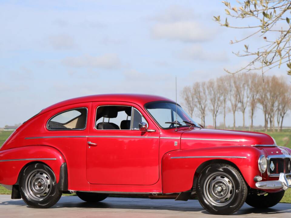 Image 12/50 of Volvo PV 544 Sport (1965)