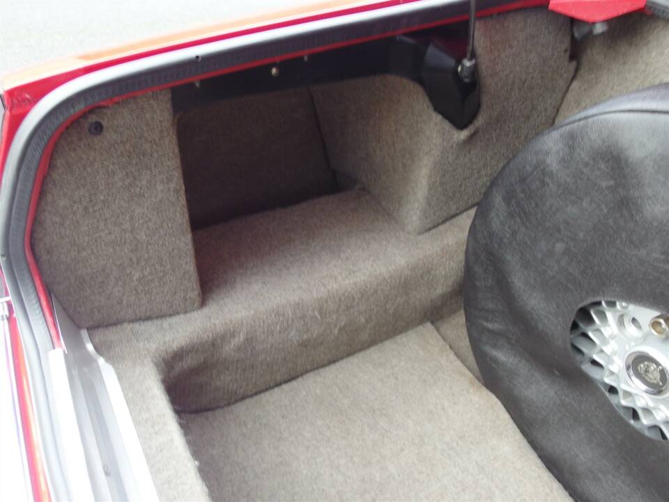 Image 67/99 de Jaguar XJS 5.3 V12 (1990)