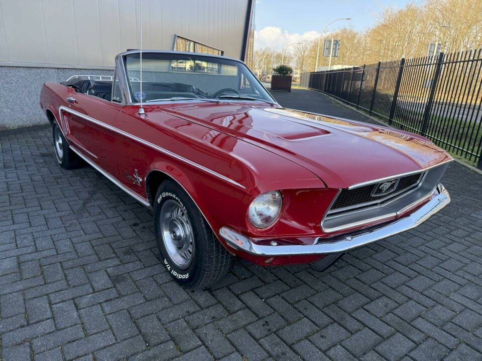 Image 3/50 of Ford Mustang 200 (1968)
