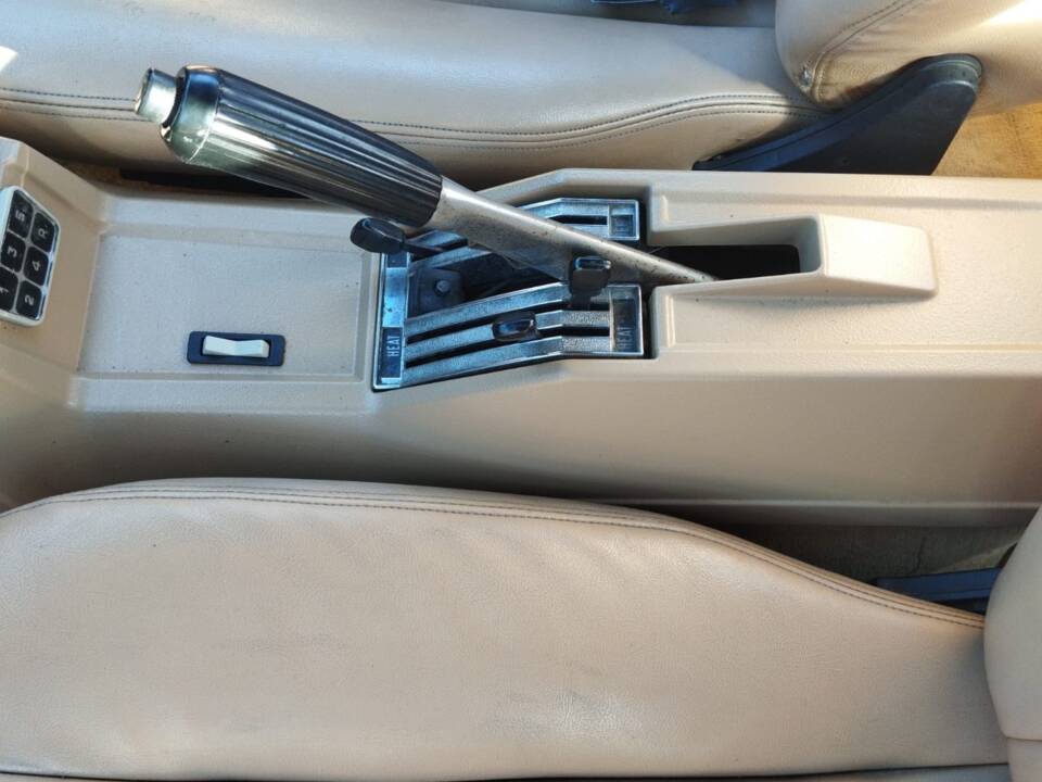 Image 38/42 of FIAT 124 Spider CS1 (1975)