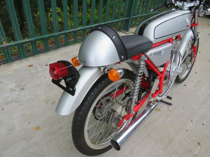 Bild 42/44 von Honda Dream 50 (1997)