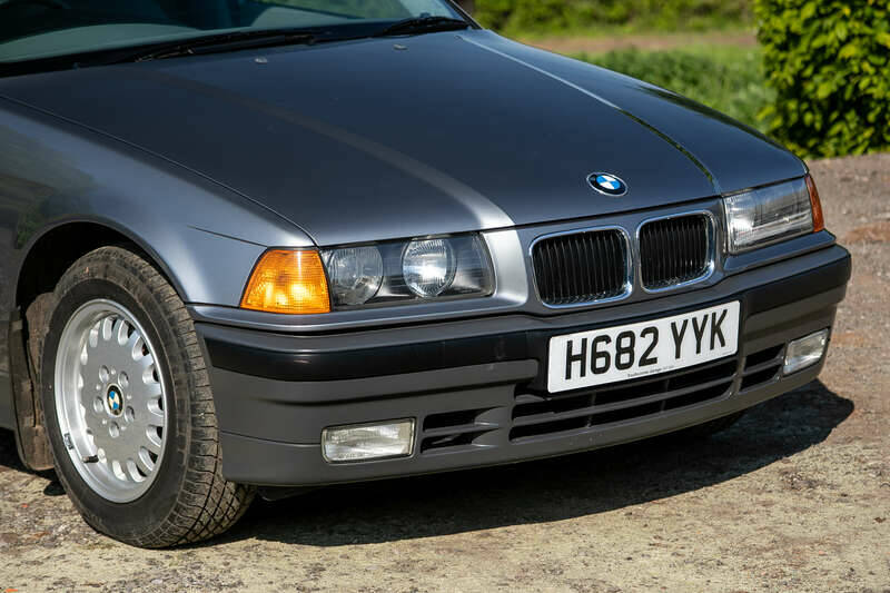 Image 9/50 of BMW 325i (1991)