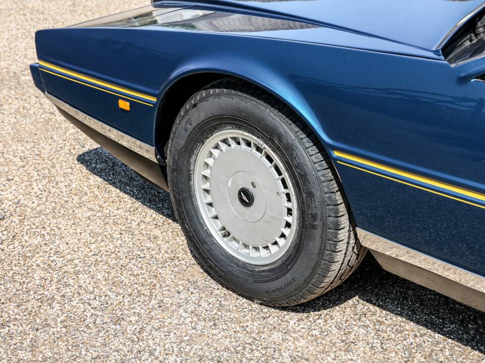 Immagine 25/28 di Aston Martin Lagonda (1987)