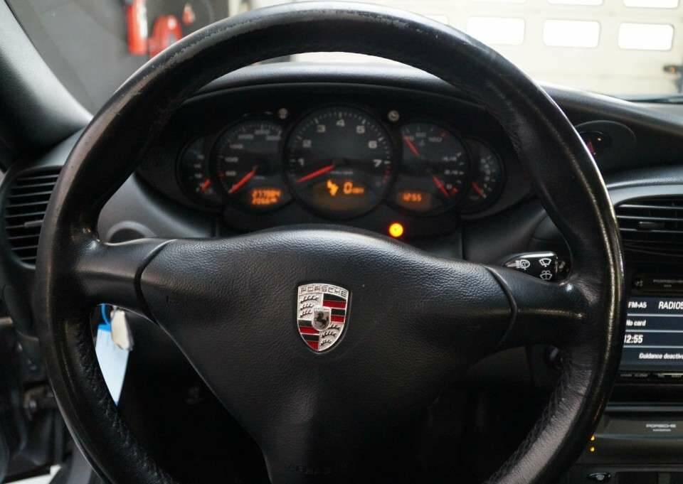 Afbeelding 46/50 van Porsche 911 Carrera (2001)