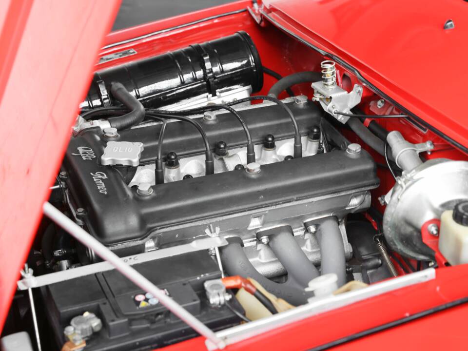 Image 40/50 of Alfa Romeo Junior Zagato GT 1300 (1972)