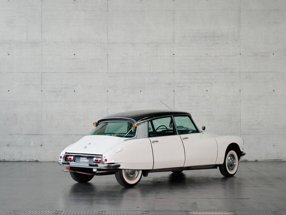 Bild 41/50 von Citroën DS 21 Pallas (1966)