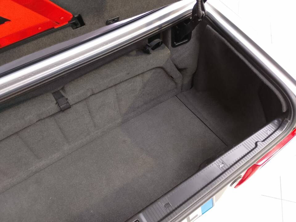 Imagen 30/46 de Mercedes-Benz SL 280 (1999)