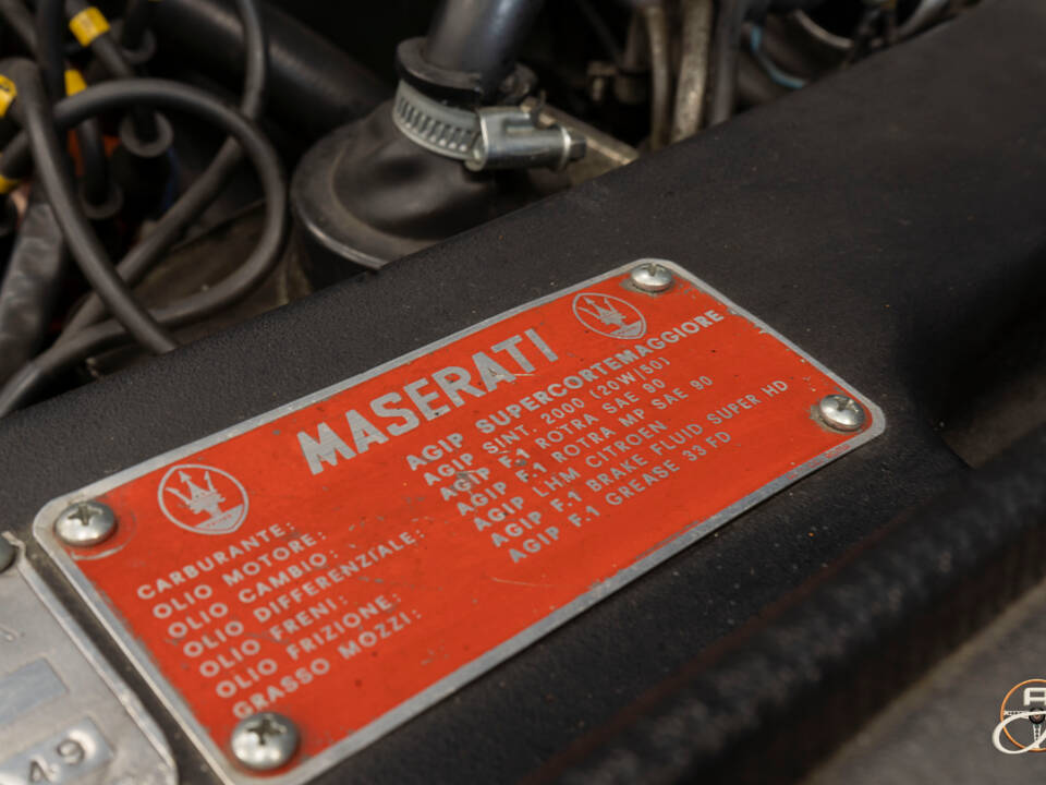 Bild 18/24 von Maserati Indy 4900 (1971)