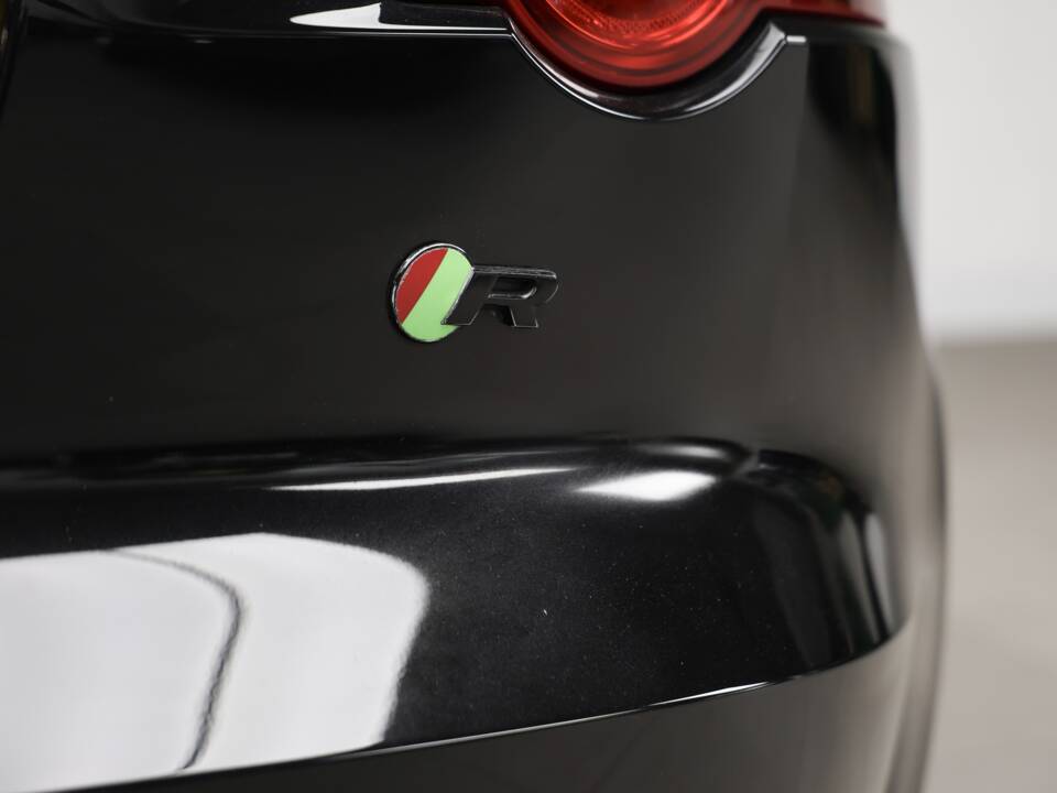 Afbeelding 34/50 van Jaguar F-Type R (2014)