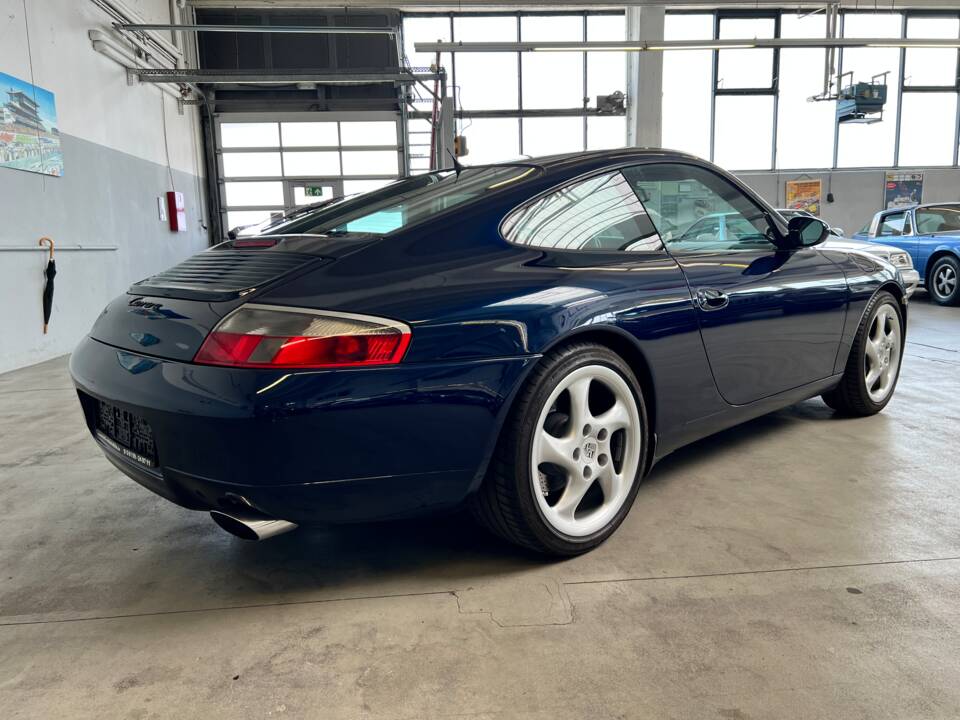 Image 13/44 de Porsche 911 Carrera (2000)