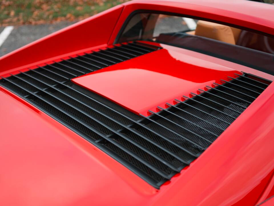 Afbeelding 30/41 van Ferrari 328 GTS (1989)