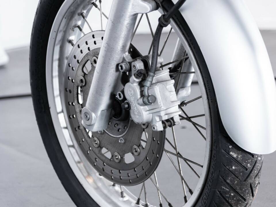 Imagen 36/38 de Aprilia Motò 650 (1996)