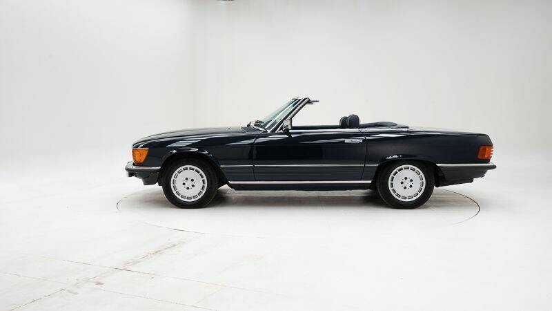 Image 8/15 de Mercedes-Benz 280 SL (1980)