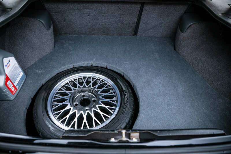 Image 47/50 of Ford Sierra RS Cosworth (1987)