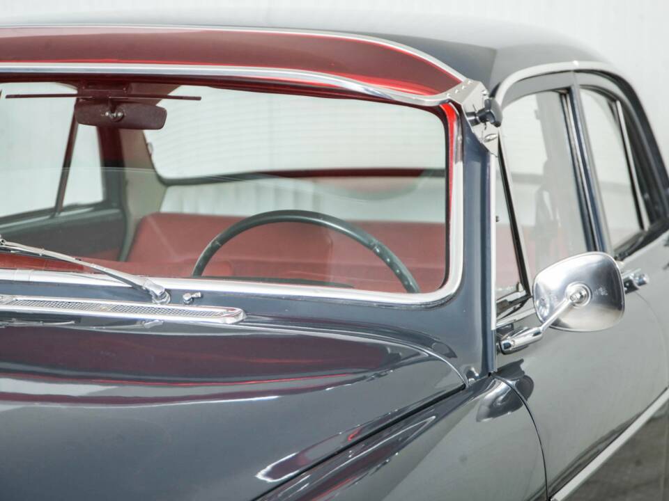 Bild 26/50 von Volvo P 121 (1964)