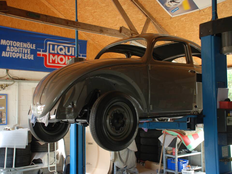 Image 4/15 of Volkswagen Maggiolino 1200 Export "Oval" (1956)