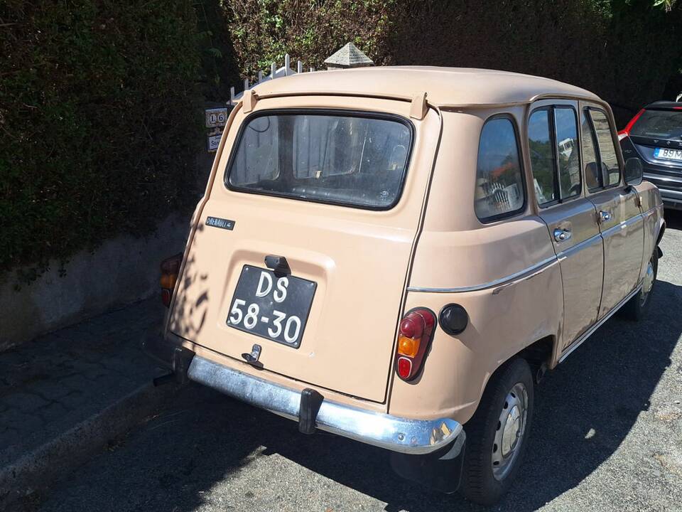 Imagen 4/8 de Renault R 4 TL (1975)